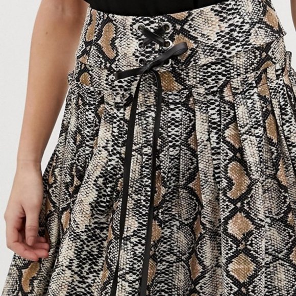 C by Cubic | Snake Print Maxi Skirt - Picture 2 of 7